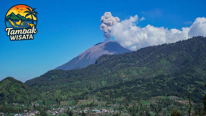 Bawa Pendaki Ilegal, Tour Leader Semeru Kena Sanksi Blacklist 5 Tahun
